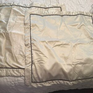 Two king square pillow euro shams